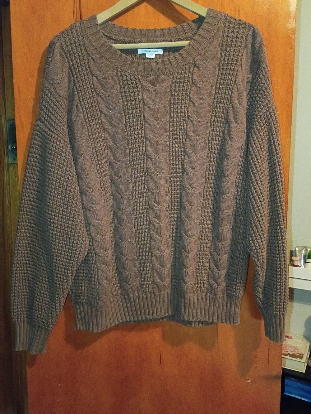 American Eagle Size XL Cable-Knit Sweater in Brown